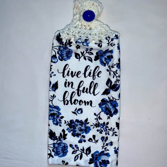 Hand Crafted Crochet Top Blue Floral Hanging Kitchen or Bathroom Hand Towels - Picture 3 of 4